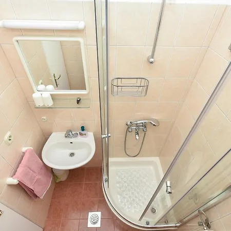 Moga Dida شقة ماكارسكا