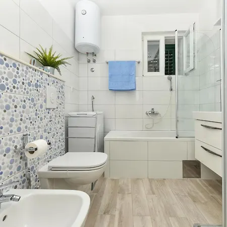 Moga Dida شقة ماكارسكا